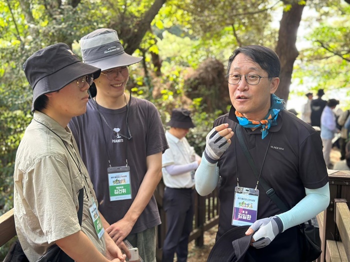 “올레길 걸으며 내 자아에 대해 고민해 볼 수 있었어요”